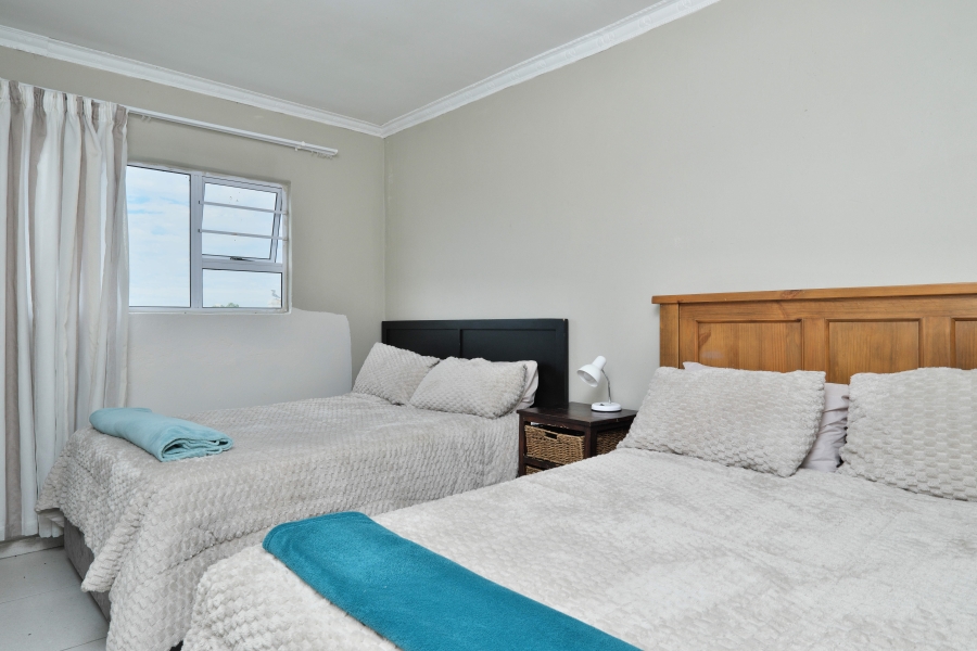 5 Bedroom Property for Sale in Fairview Eastern Cape